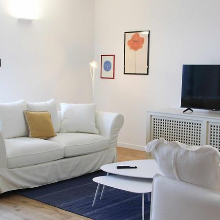 Waterfront Balcony I Grani 2 Resort Style Suite ليفورنو المظهر الخارجي الصورة